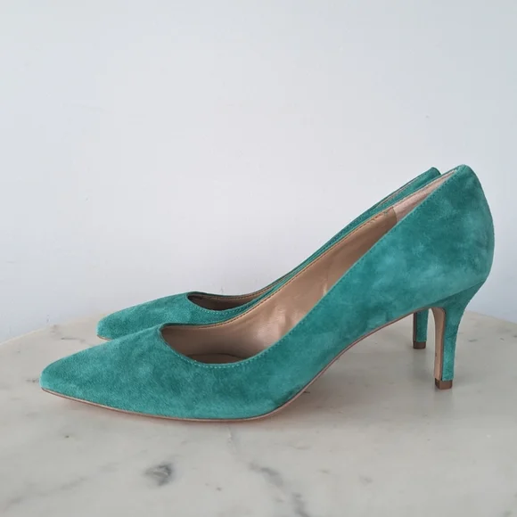 Ann Taylor Mila Jade Green Suede Pumps - Picture 9 of 11